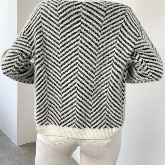 White Preppy Womens Striped Pattern Button Front Drop Shoulder Cardigan - Picture 2 of 5